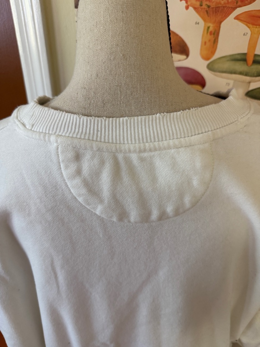 American Eagle Outfitters White Sweatshirt with Light Blue Metallica Graphic - Picture 3 of 5